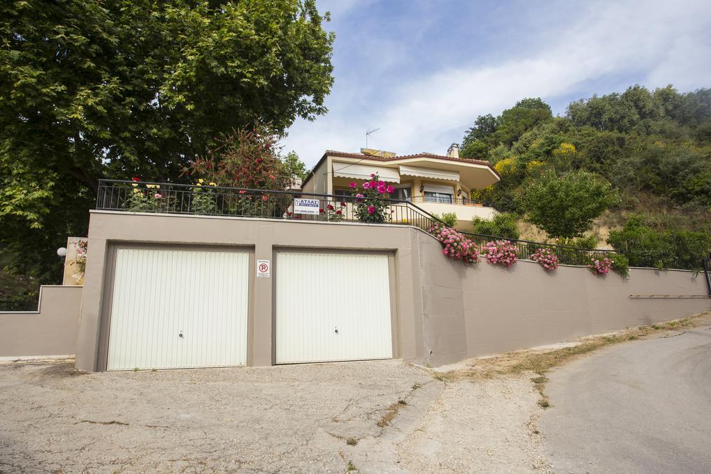 Chita'S House Villa Vráhu-part Kültér fotó